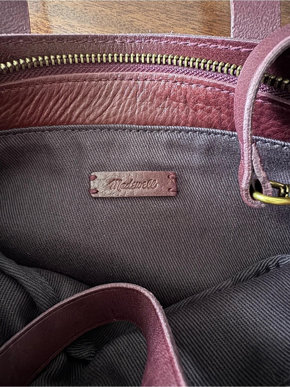 Madewell Leather Crossbody Tote in Deep Plum - Picture 4 of 8